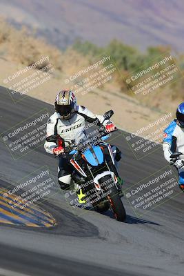 media/Dec-18-2022-SoCal Trackdays (Sun) [[8099a50955]]/Turn 10 (140pm)/